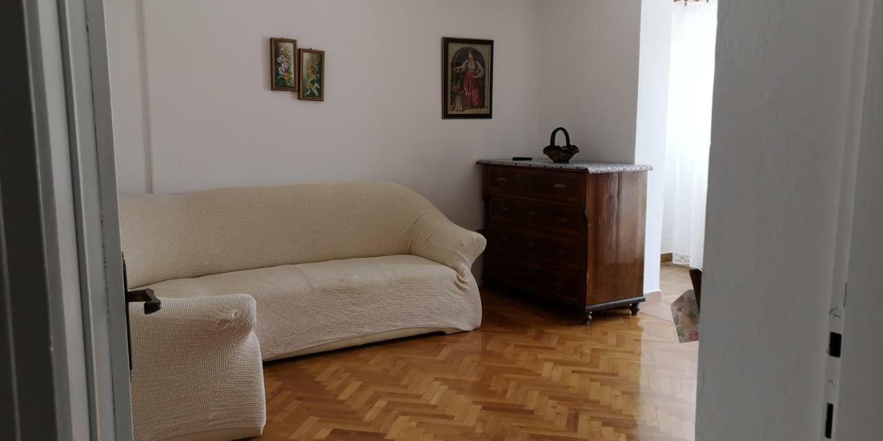 Apartments Nikola クルク エクステリア 写真